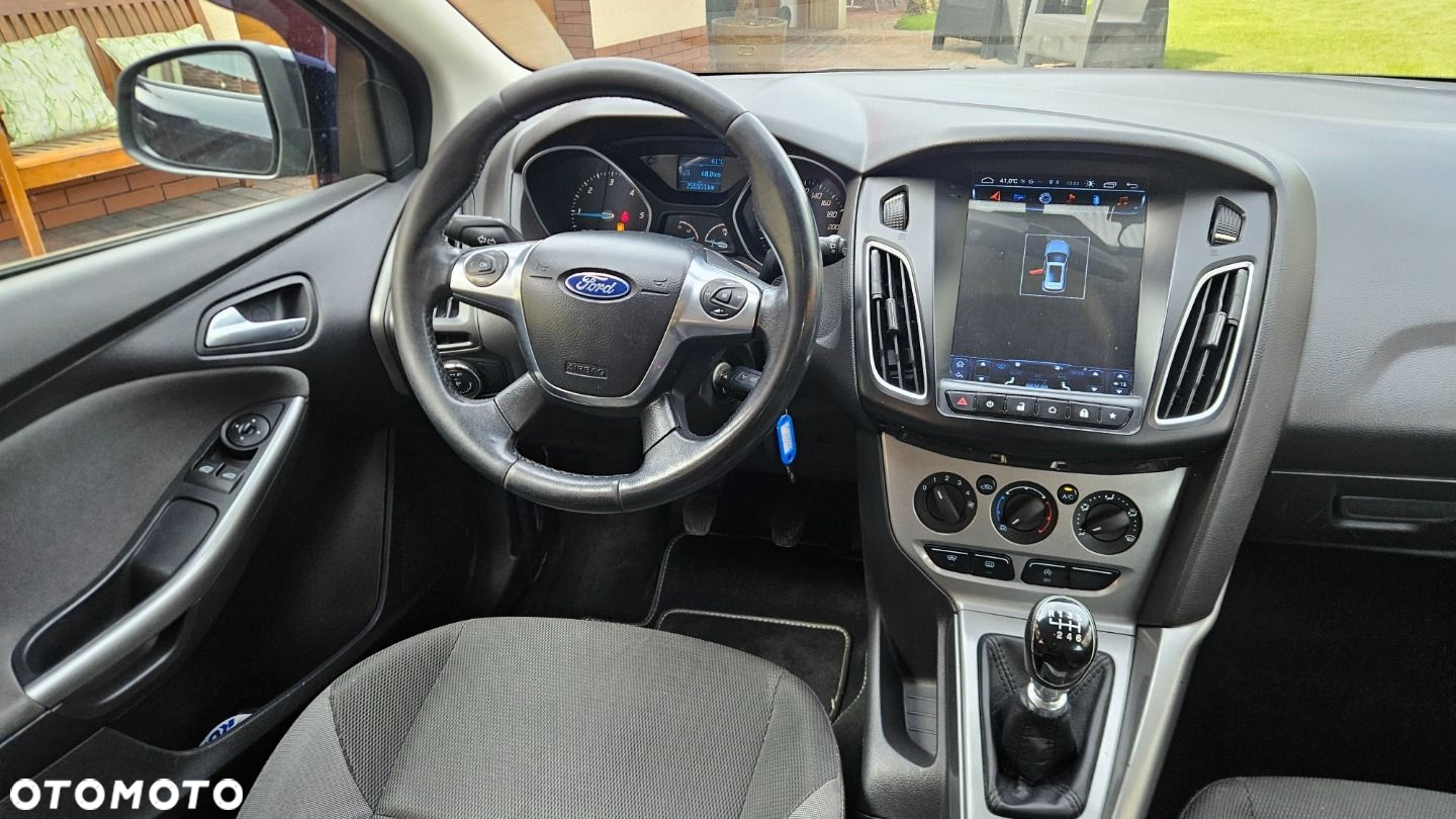 Ford Focus Turnier 1.6 TDCi DPF Start-Stopp-System Ambiente - 16