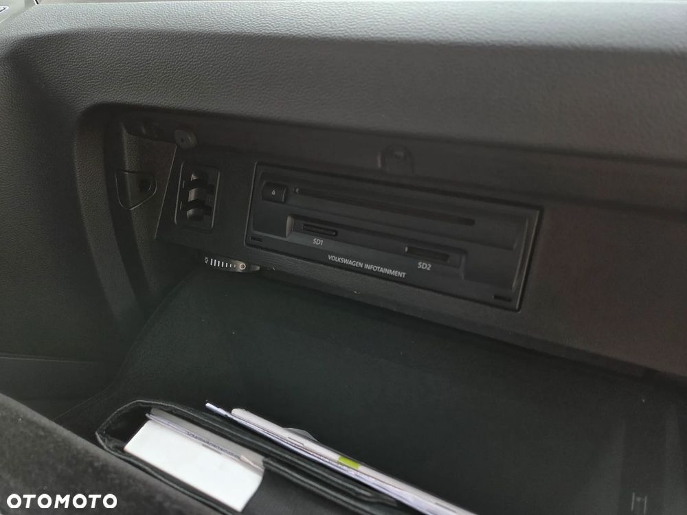 Volkswagen Passat 2.0 TDI (BlueMotion Technology) Trendline - 39