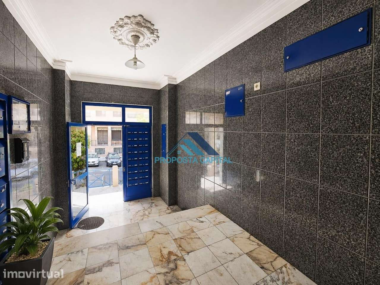 Apartamento T2 Tapada das Mercês - Grande imagem: 2/27