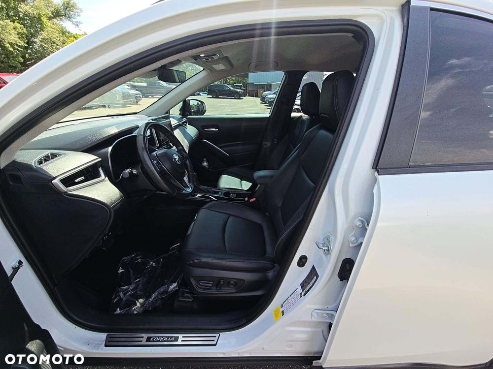Toyota Corolla Cross - 5