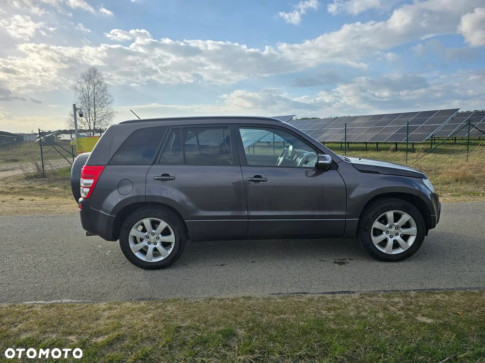 Suzuki Grand Vitara 2.4 De Luxe - 5
