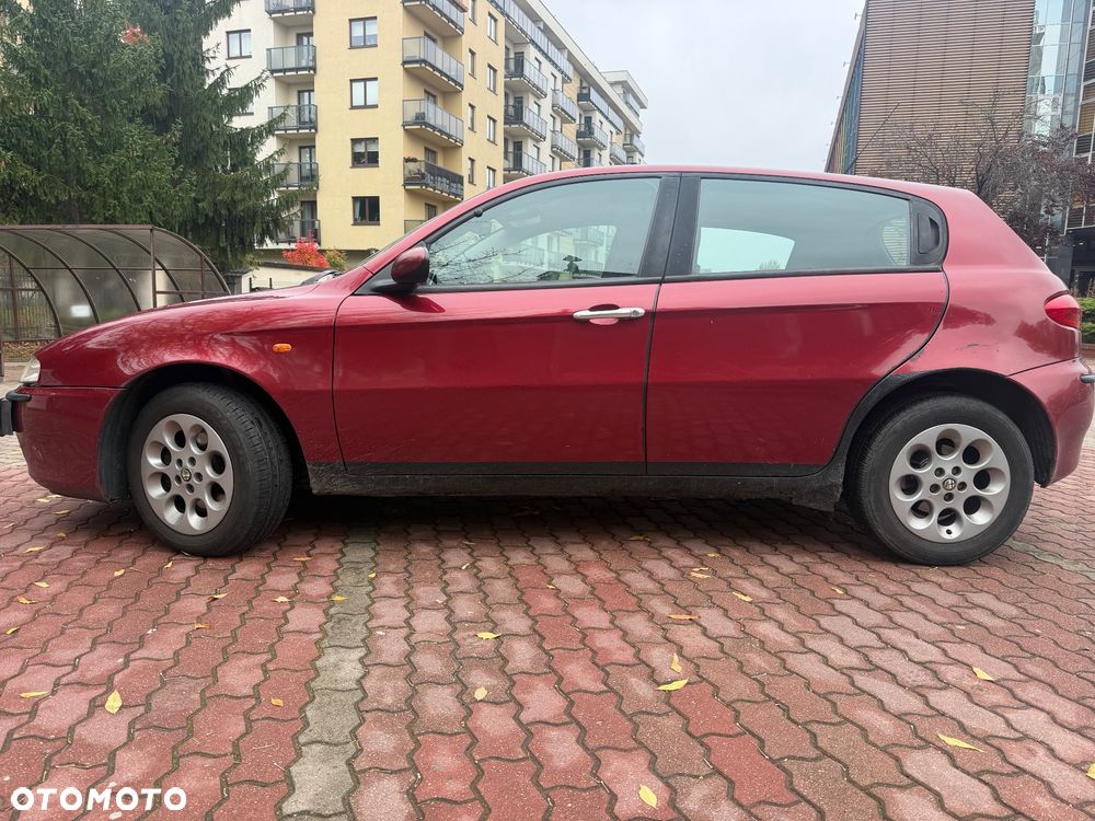 Alfa Romeo 147 2001 photo 3