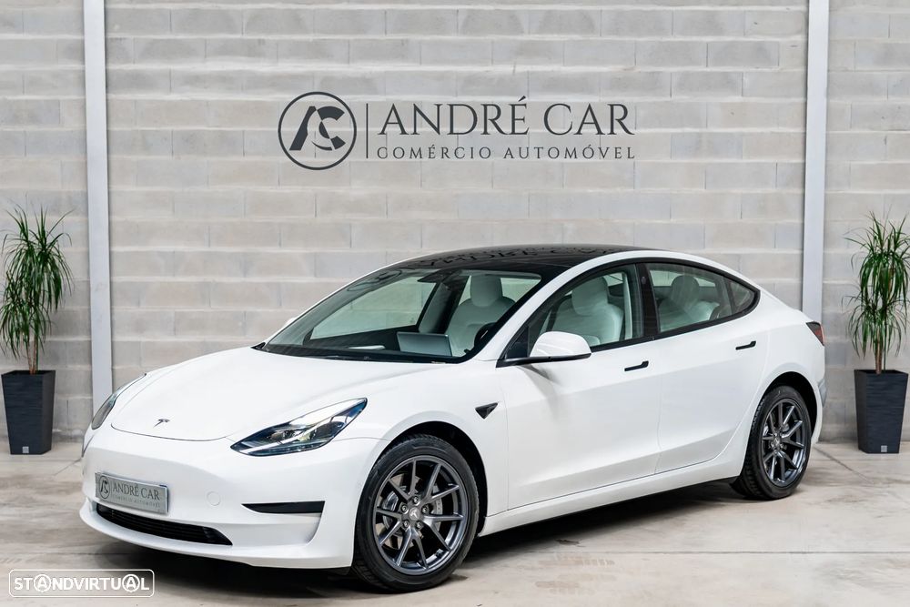 Tesla Model 3 Standard Range Plus RWD - 2