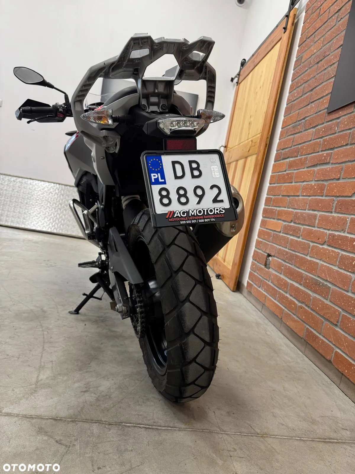 BMW G - 12