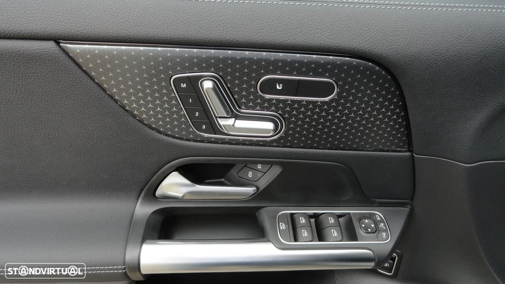 Mercedes-Benz GLA 250 - 9