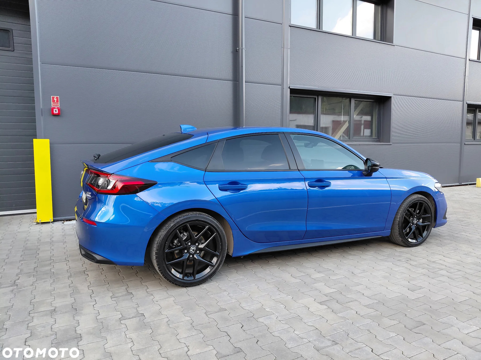 Honda Civic 2.0 i-MMD Elegance BSI CVT - 32