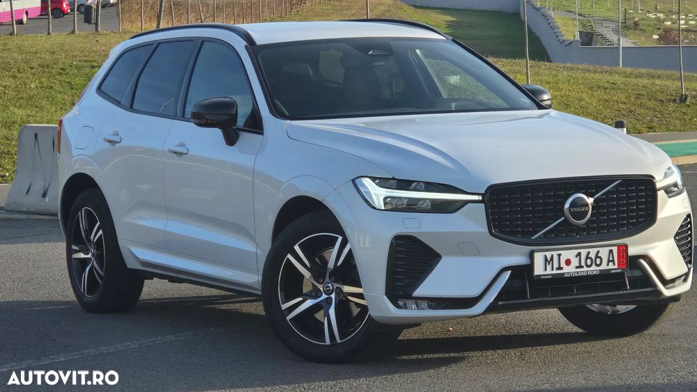 Volvo XC 60 B4 MHEV AWD R-Design - 17