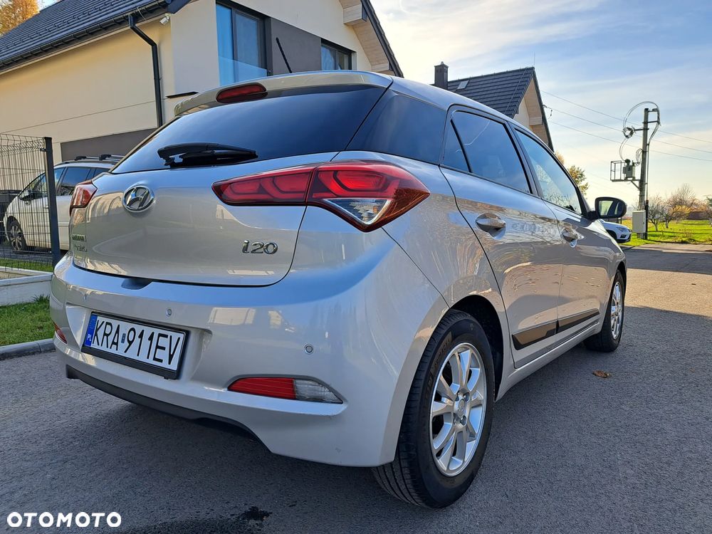 Hyundai i20 - 21