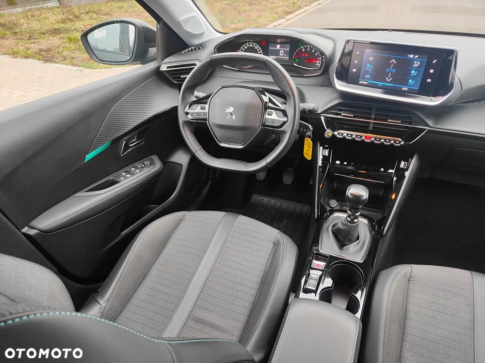Peugeot 208 PureTech 100 Allure - 21