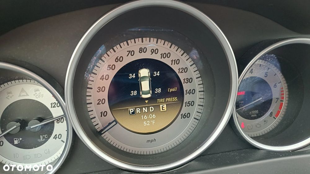 Mercedes-Benz Klasa C 250 CGI Automatik BlueEFFICIENCY - 12