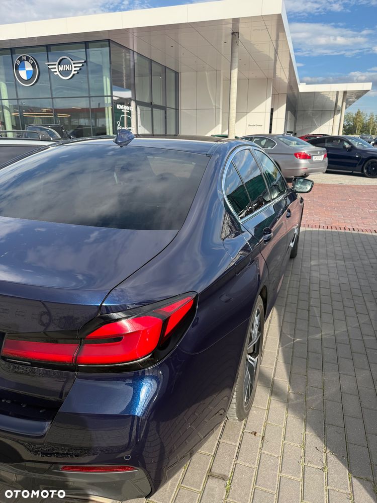BMW Seria 5 540d xDrive mHEV M Sport sport - 4