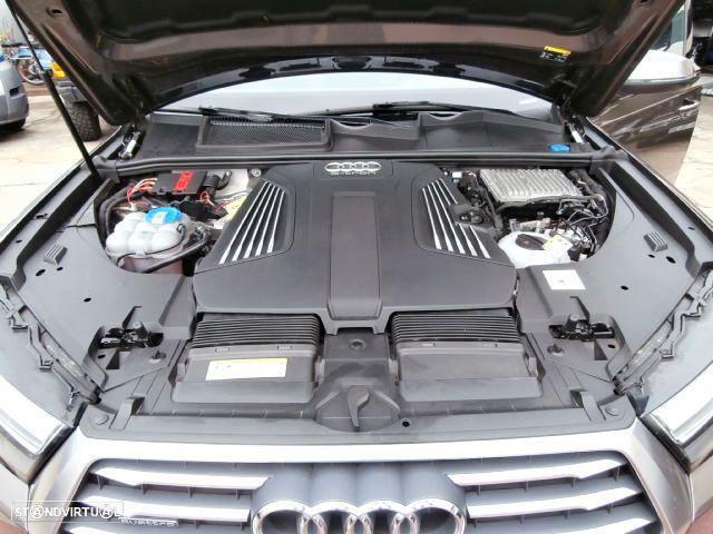 Audi Q7 3.0 TDi E-tron quattro Tiptronic - 52