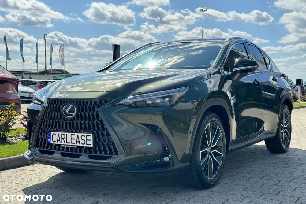 Lexus NX 350h Omotenashi AWD - 3