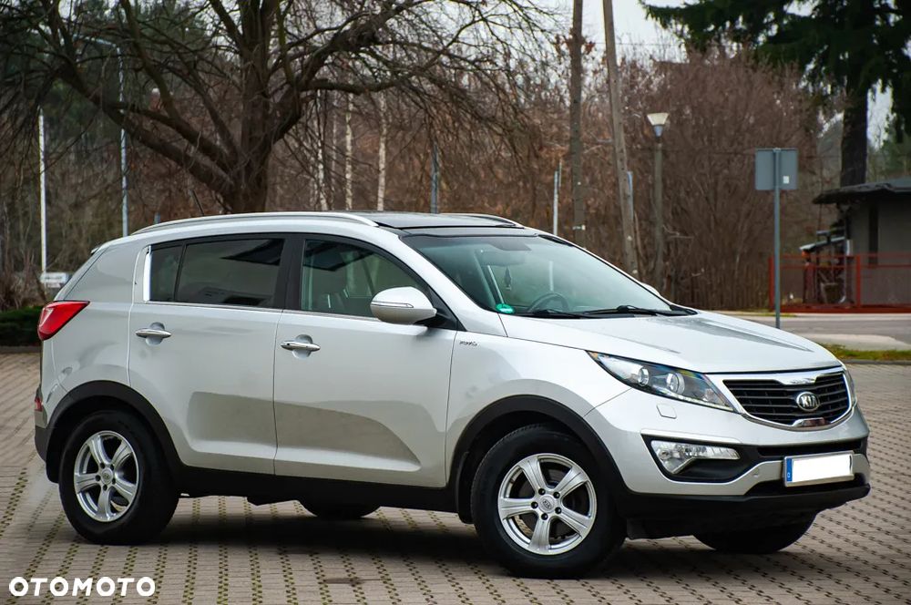 Kia Sportage 2.0 CRDI 4WD Automatik Dream-Team Edition - 4