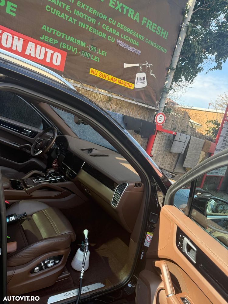 Porsche Cayenne S Tiptronic S - 1