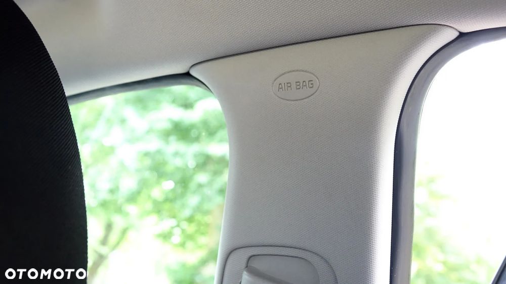 Kia Ceed 1.4 CVVT Dream Team Edition - 9