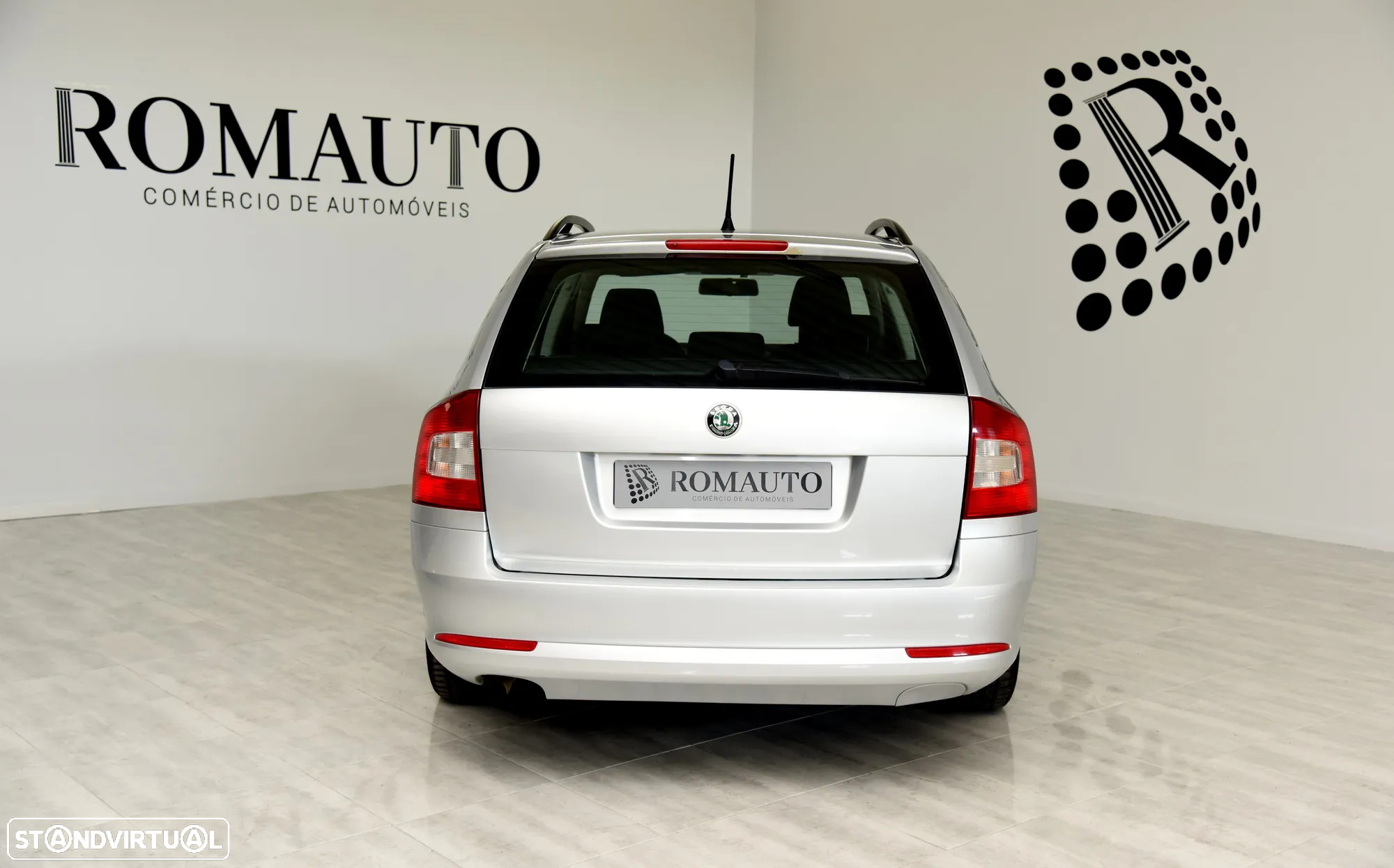Skoda Octavia Break 1.6 TDi Ambiente DSG - 5