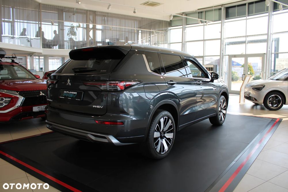 Mitsubishi Outlander Instyle - 4