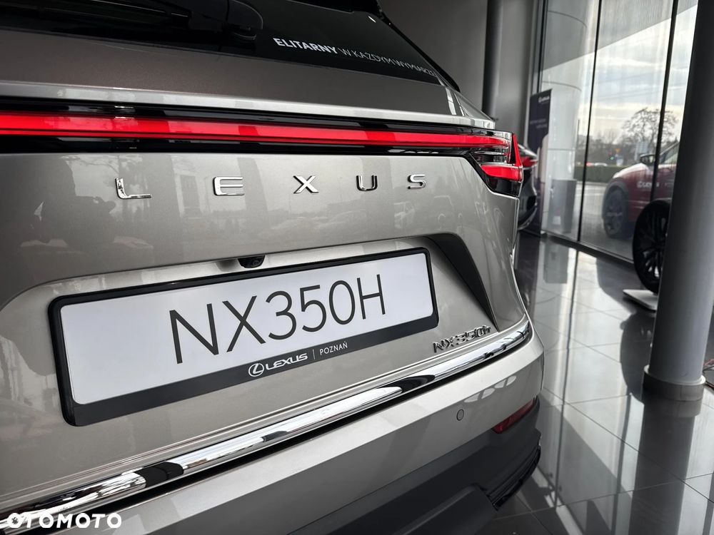 Lexus NX 350h Elegance 2WD - 19