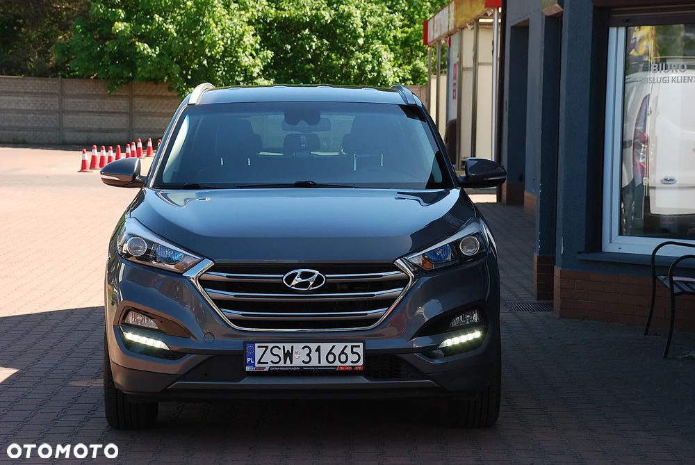 Hyundai Tucson blue 1.7 CRDi 2WD Style - 11