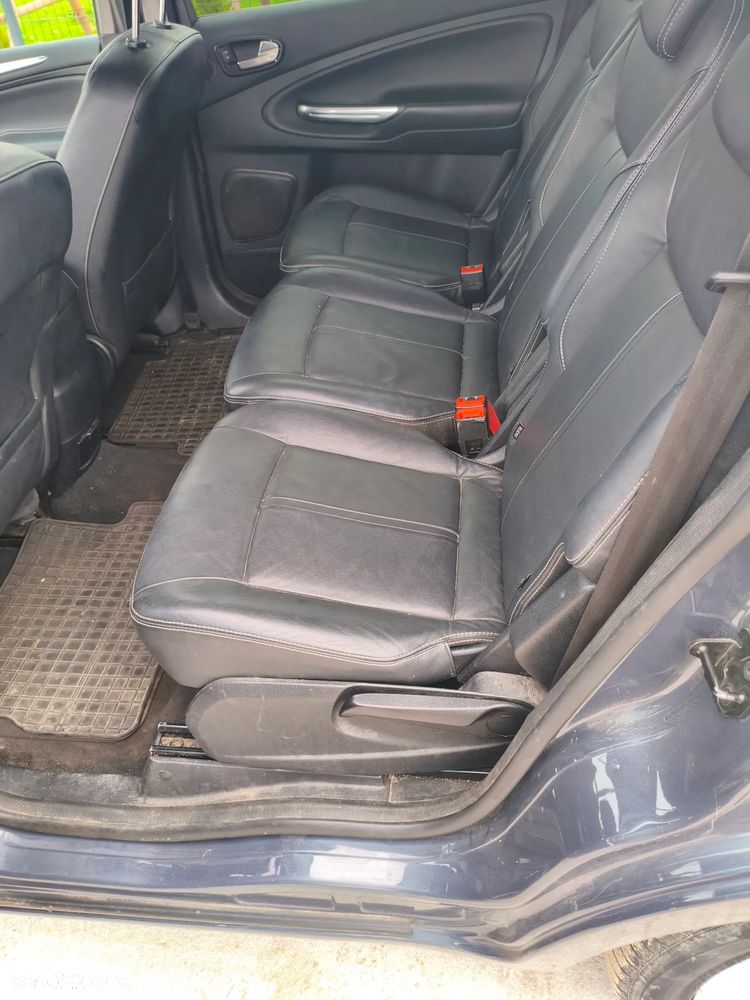 Ford S-Max - 7