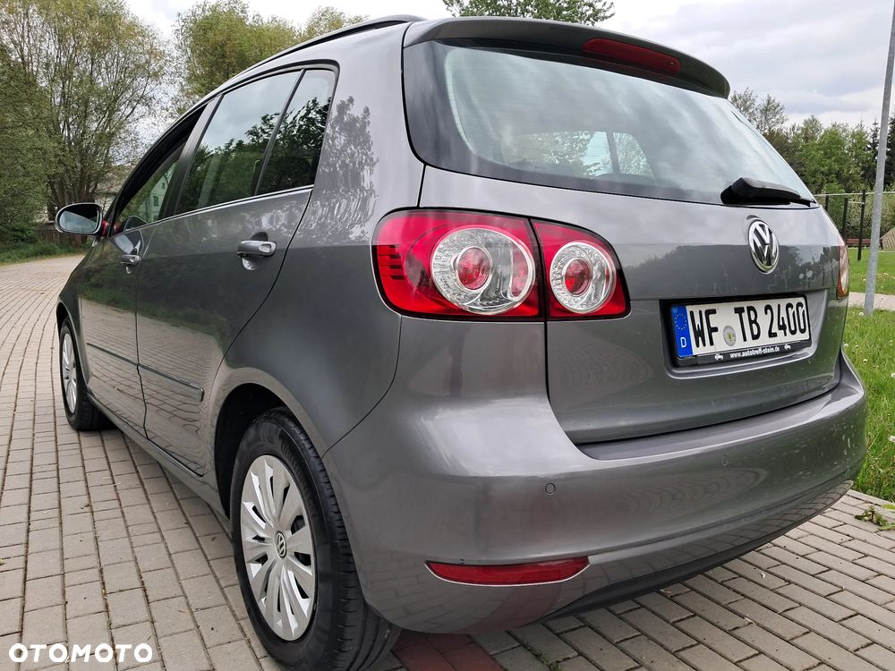 Volkswagen Golf Plus - 12