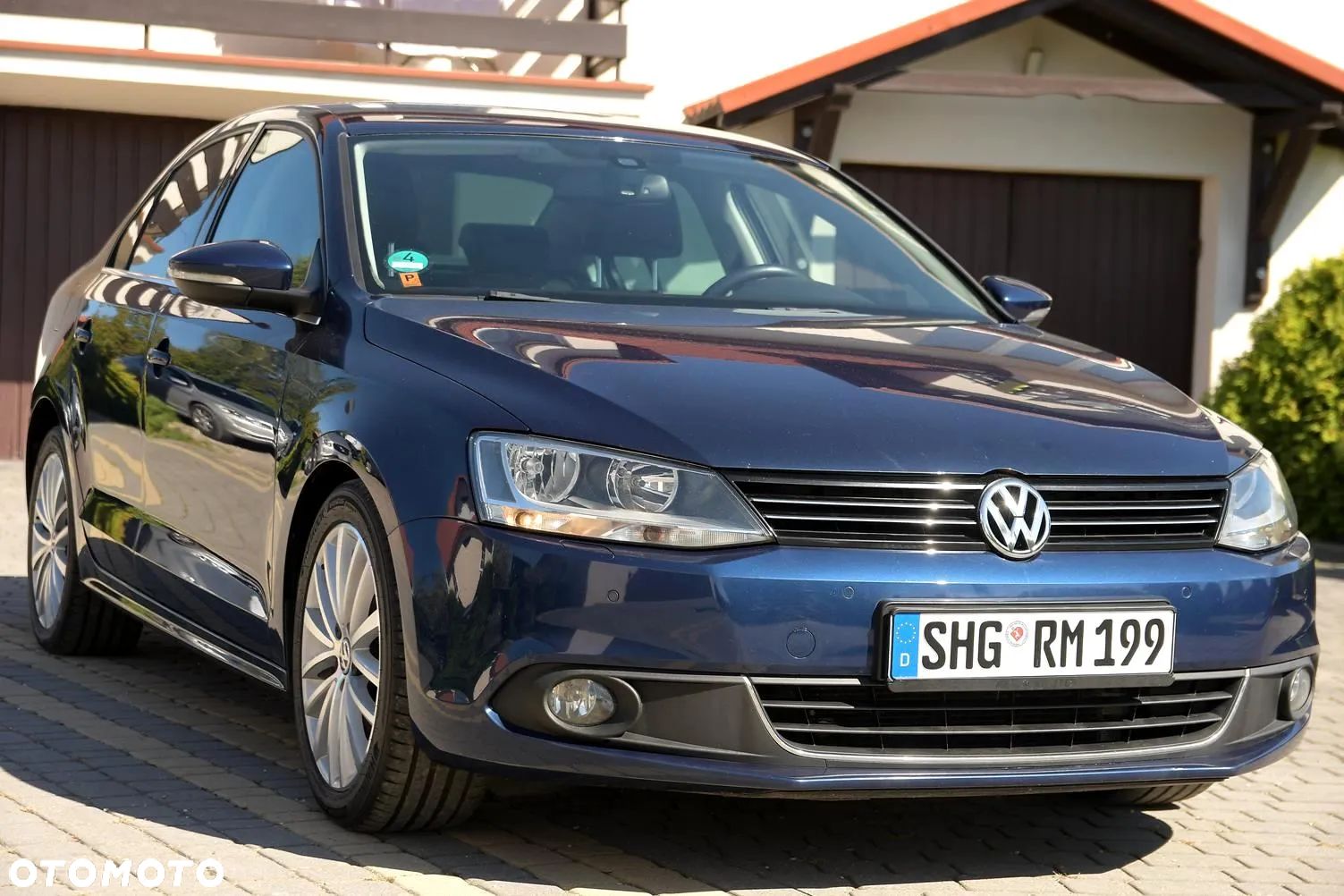 Volkswagen Jetta - 1