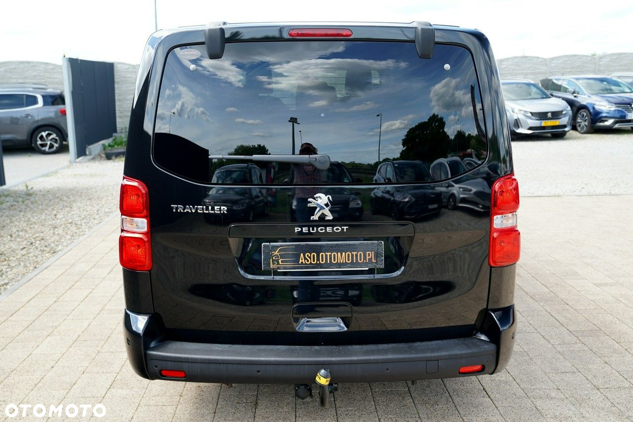 Peugeot Traveller - 11