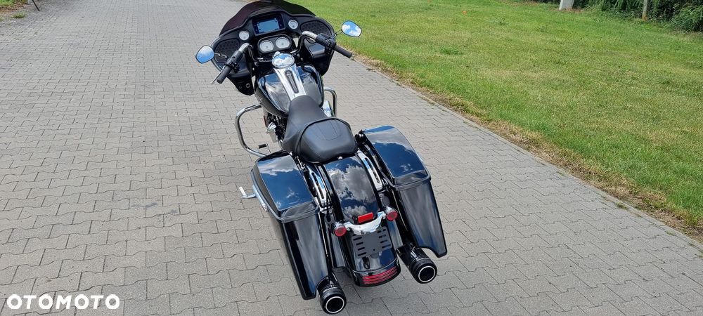 Harley-Davidson Touring Road Glide - 17