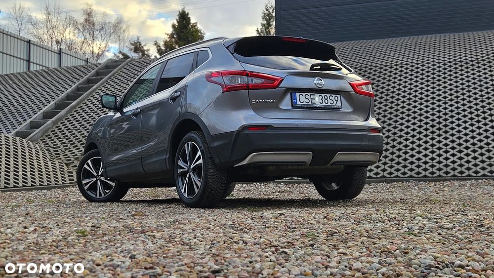 Nissan Qashqai 1.3 DIG-T N-CONNECTA - 17