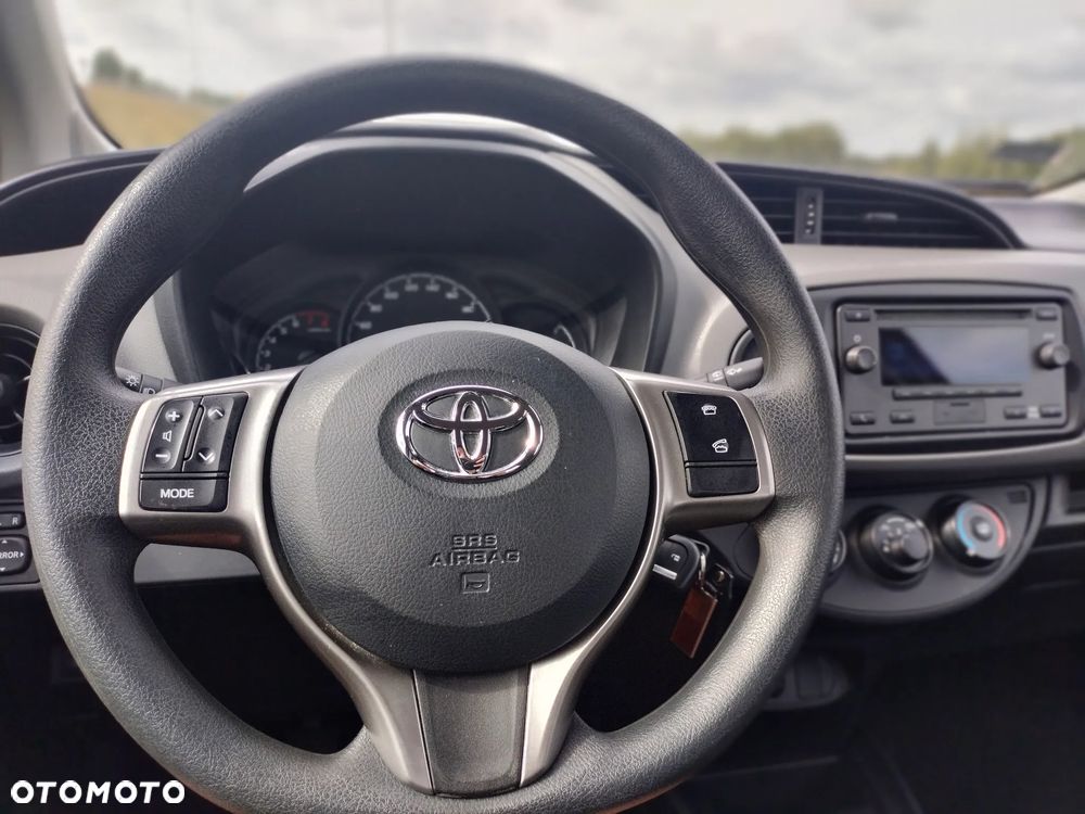 Toyota Yaris - 19