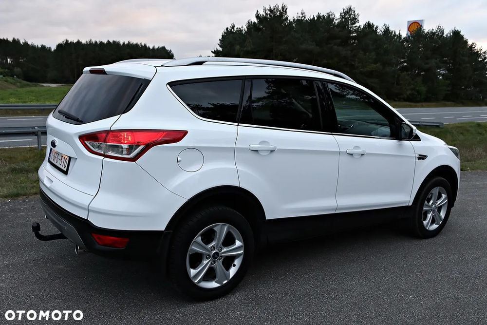Ford Kuga 2.0 TDCi 2x4 Titanium - 21