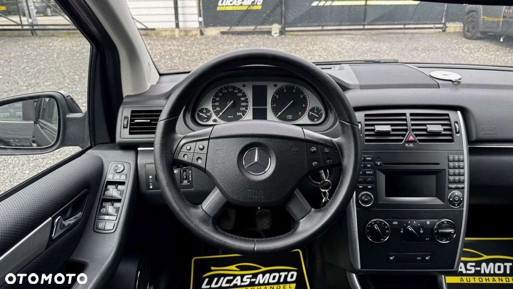 Mercedes-Benz Klasa B - 33
