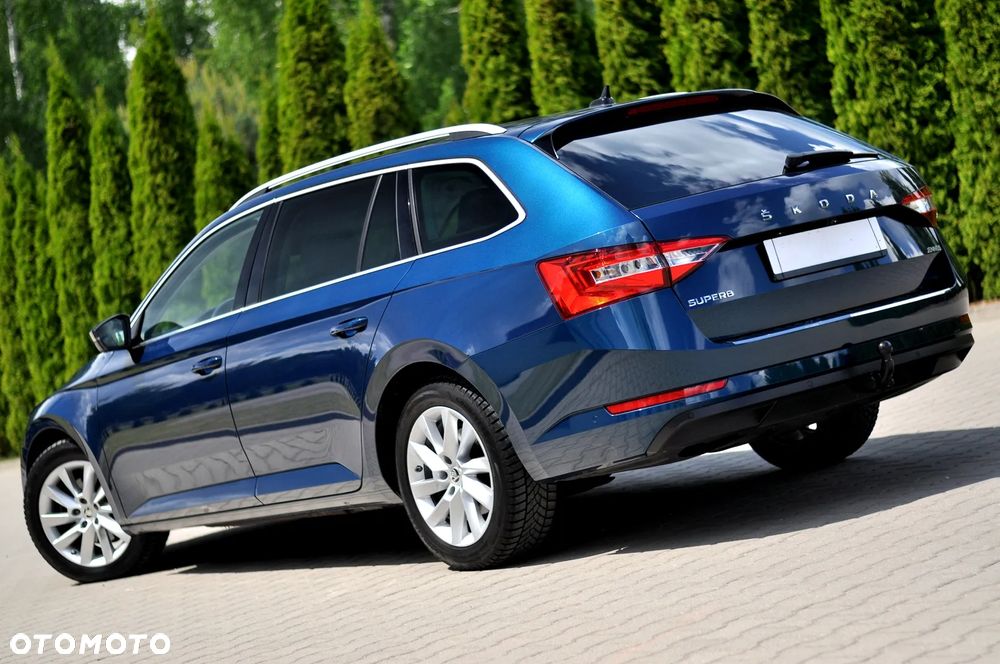 Skoda Superb 2.0 TDI DSG Premium Edition - 20