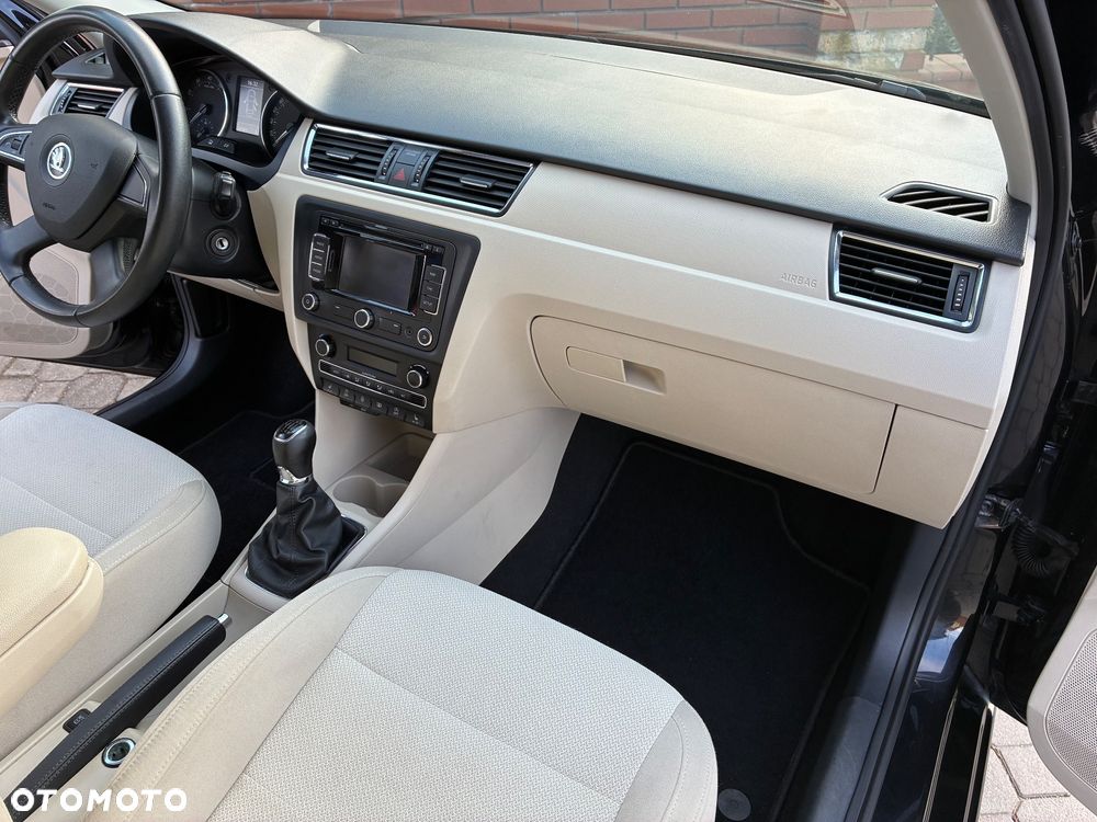 Skoda RAPID 1.2 TSI Elegance - 14