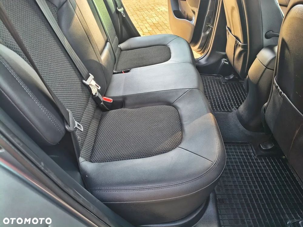 Hyundai ix35 1.6 2WD blue Trend - 26