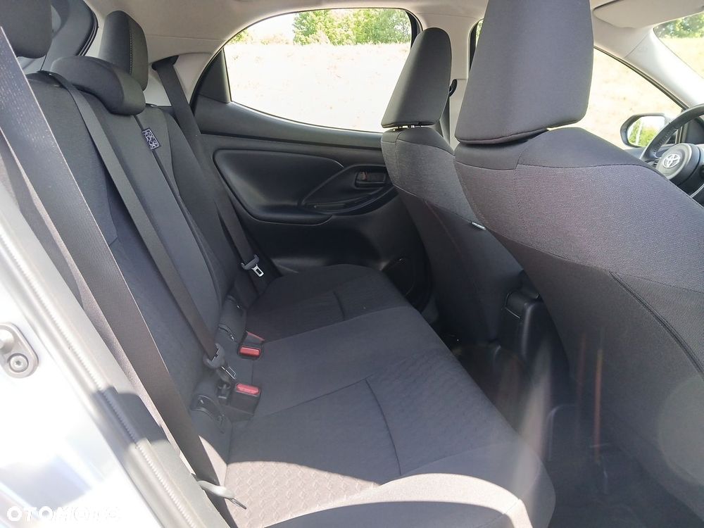 Toyota Yaris Hybrid 1.5 Comfort - 14