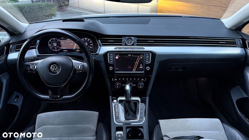 Volkswagen Passat 2.0 TDI SCR 4Mot DSG Highline - 6