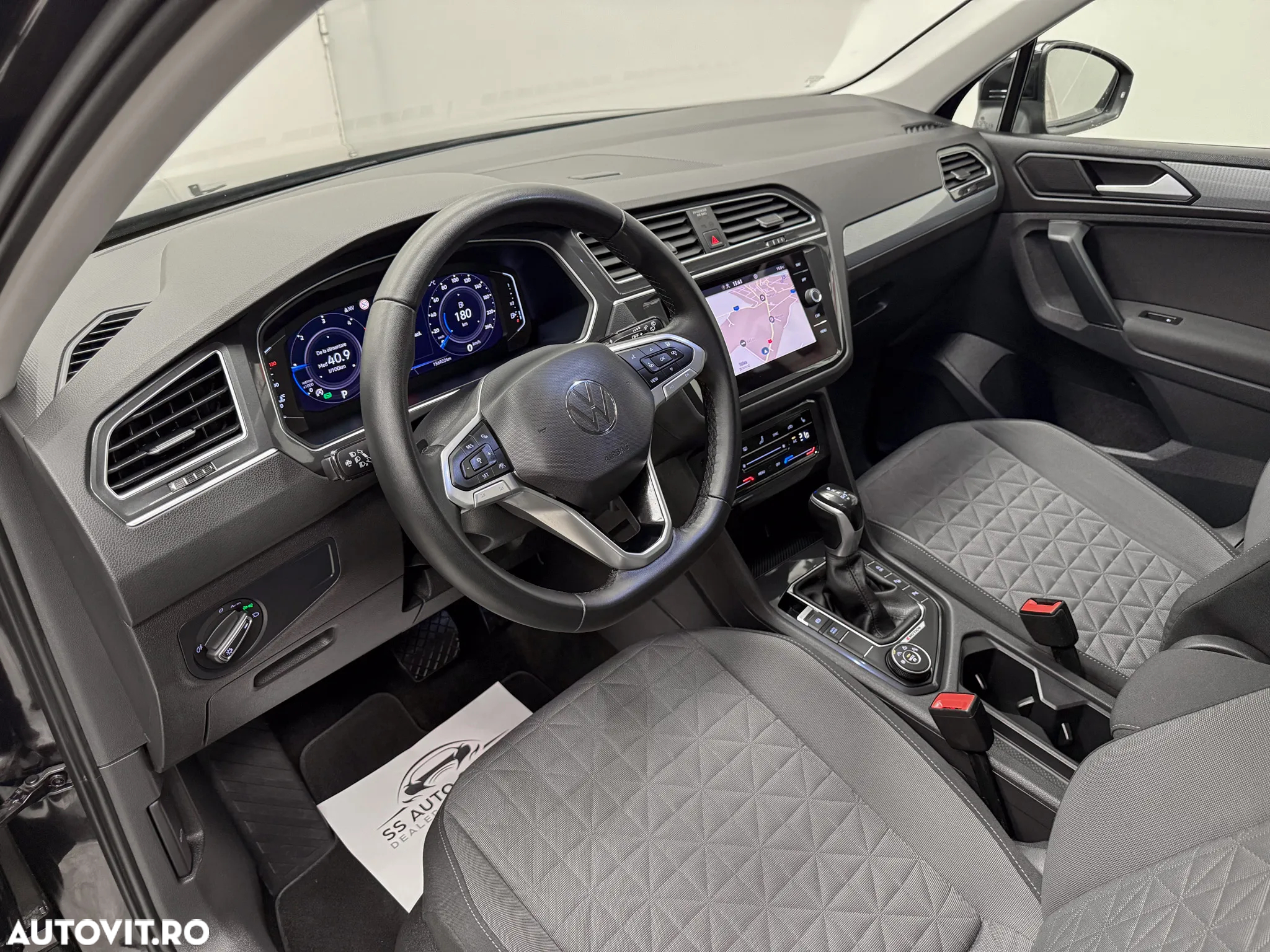 Volkswagen Tiguan 2.0 TDI SCR 4MOTION DSG Life - 23