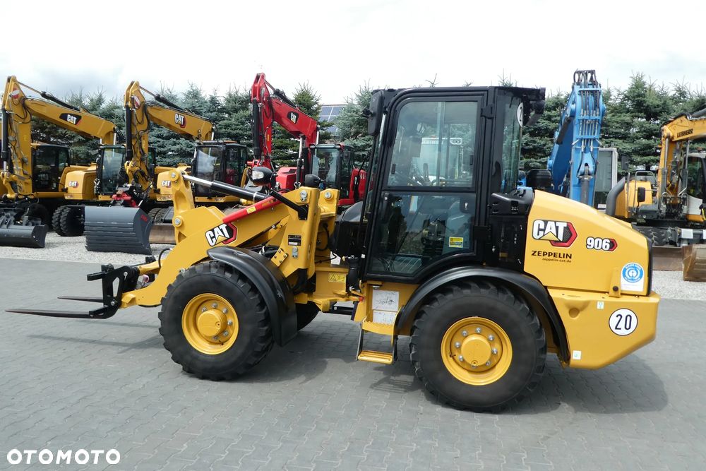 Caterpillar 906 SPROWADZONA - 3