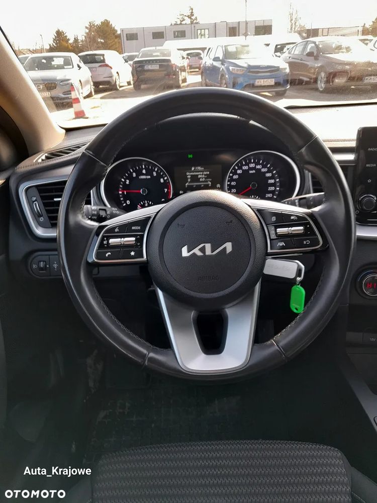 Kia Ceed 1.5 T-GDI M - 11
