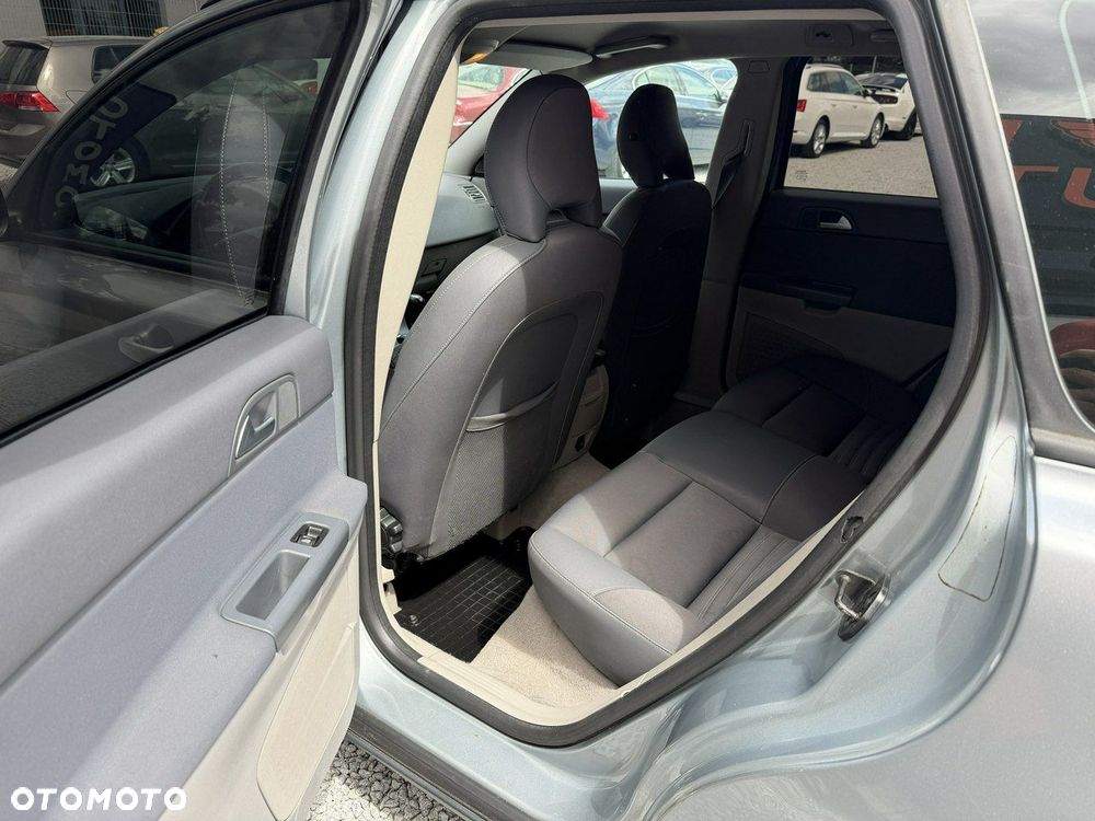 Volvo V50 - 24