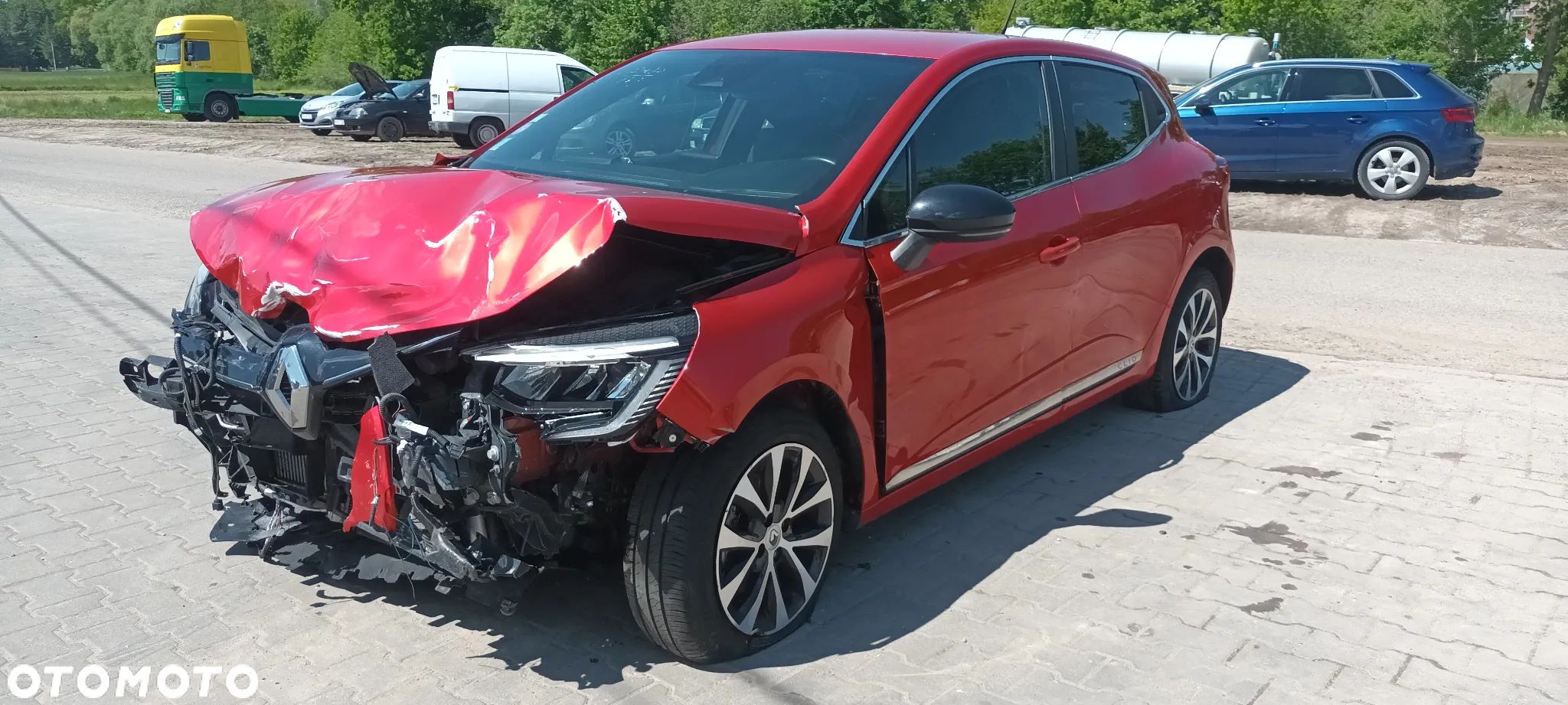 Renault Clio - 1
