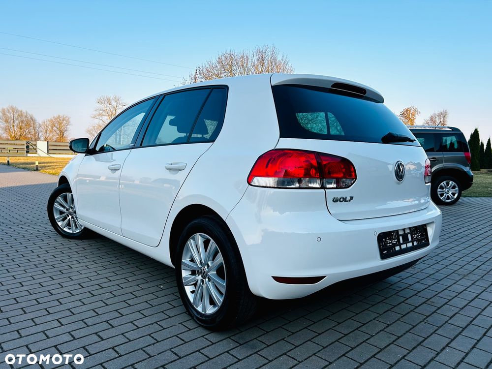 Volkswagen Golf 1.2 TSI BMT Trendline Perfectline - 4