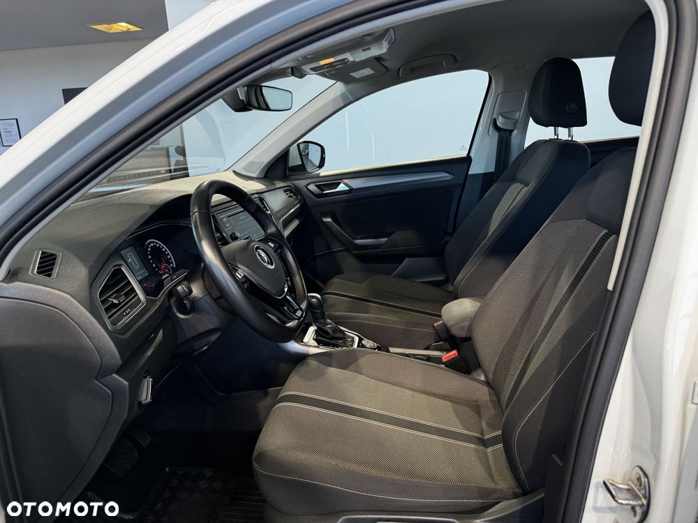 Volkswagen T-Roc - 11