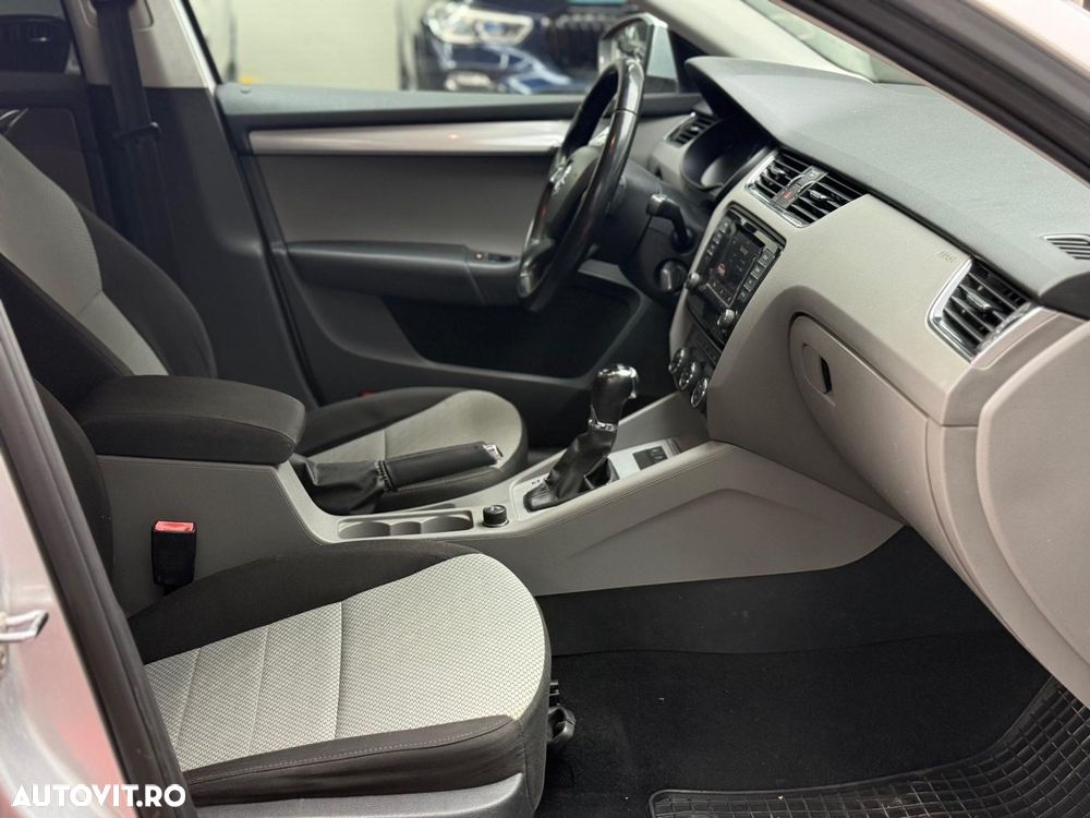 SKODA Octavia 2015 — imagine 9