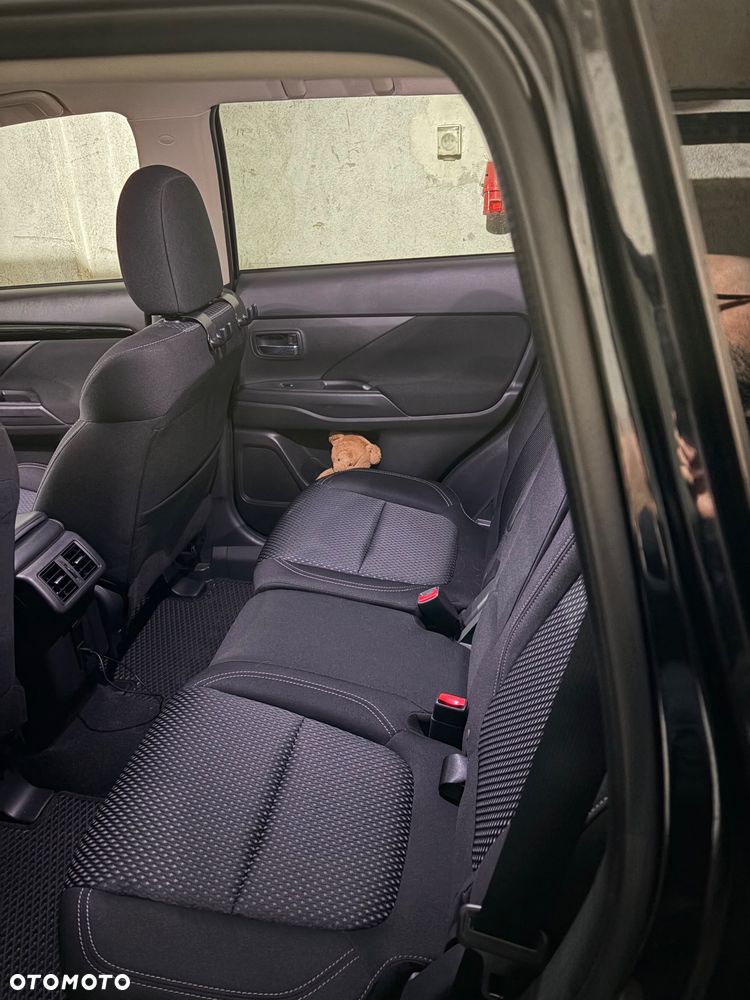 Mitsubishi Outlander 2.0 Instyle SDA 4WD CVT - 6