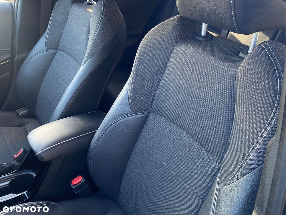 Toyota Corolla 1.8 Hybrid Comfort - 22