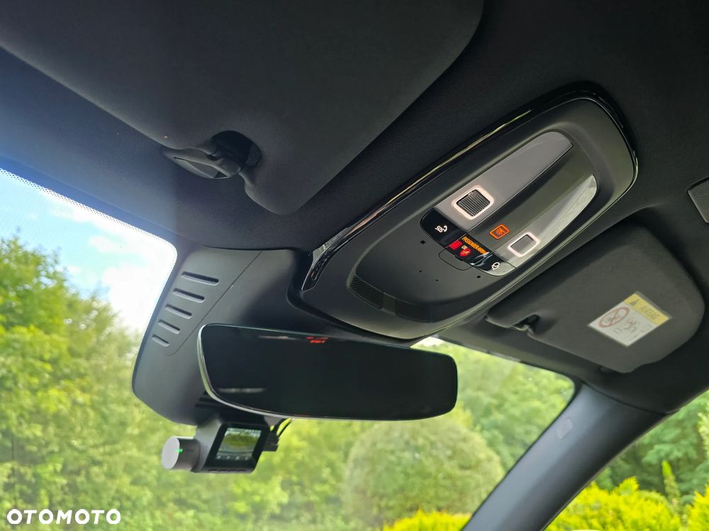 Volvo XC 60 B4 B Plus Dark - 19