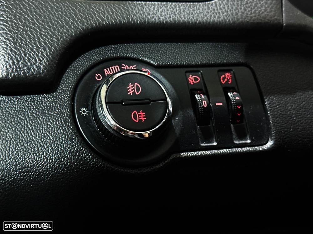 Opel Insignia - 44